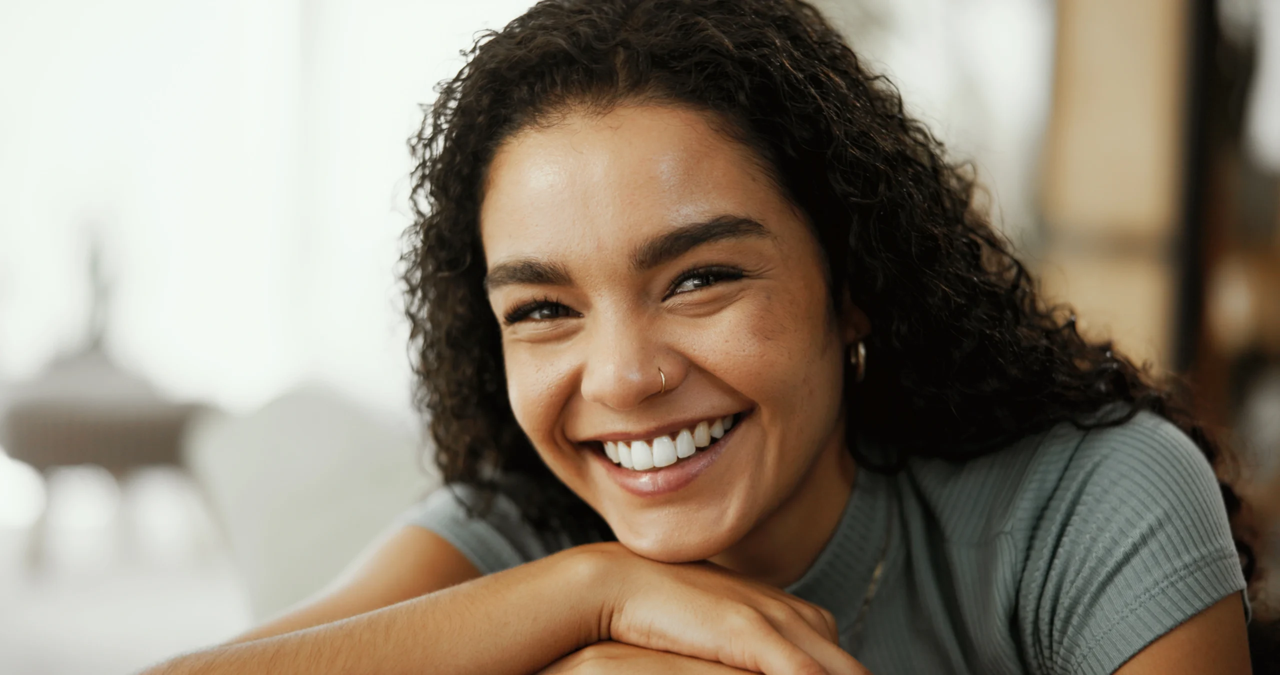 Composite bonding at Lye Dental